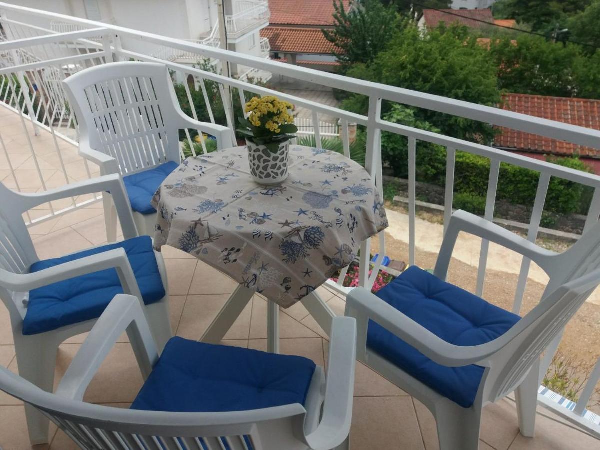 Apartment Rb Omisalj Luaran gambar