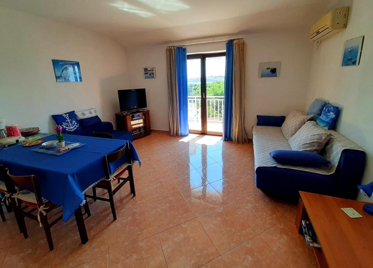 Apartment Rb Omisalj Luaran gambar