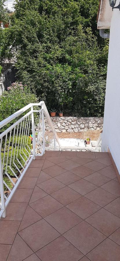 Apartment Rb Omisalj Luaran gambar