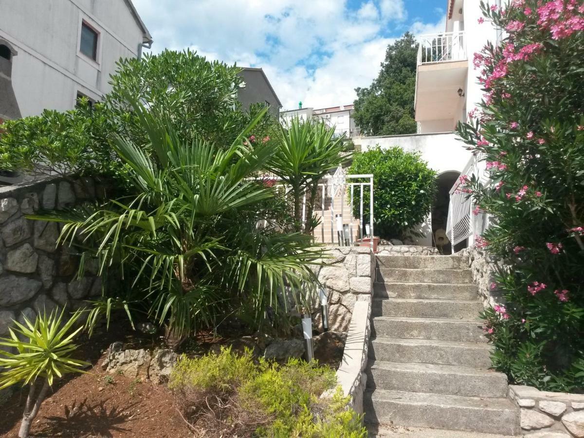 Apartment Rb Omisalj Luaran gambar