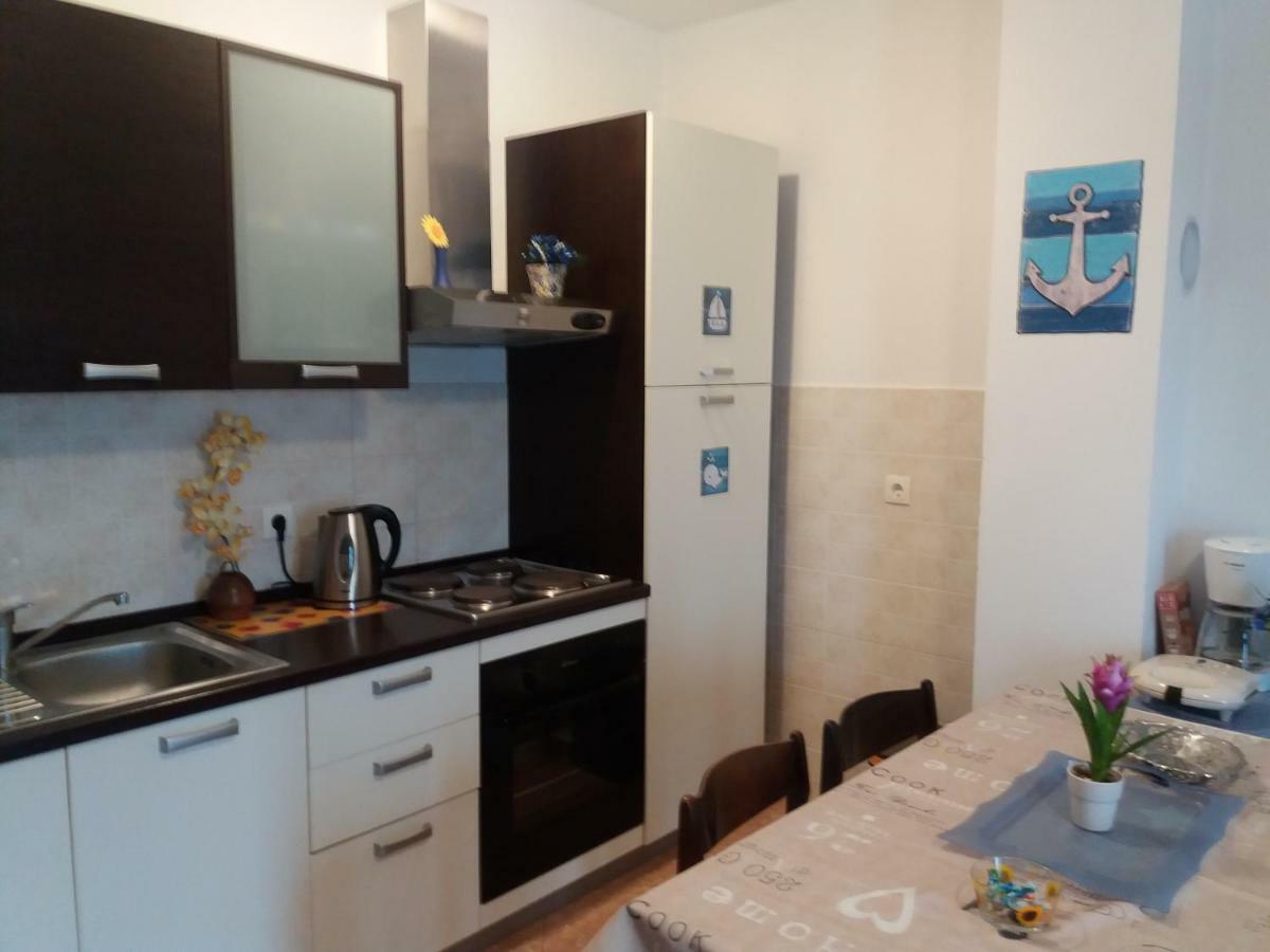 Apartment Rb Omisalj Luaran gambar